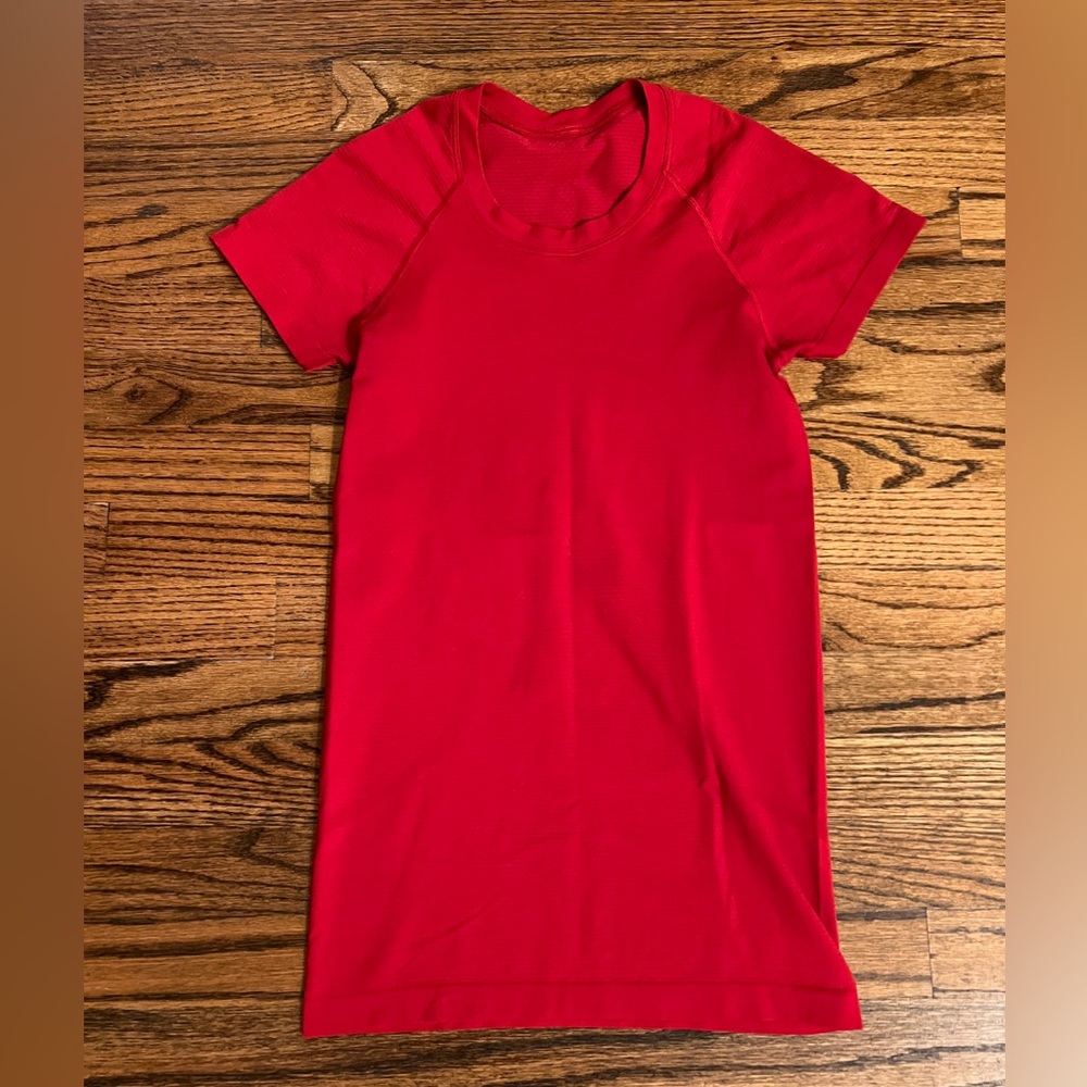 Lululemon Swiftly Tech Short-Sleeve Shirt 2.0